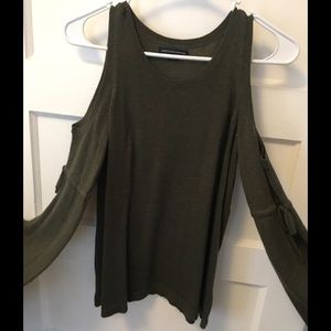 Everything fashionable, all in one sweater!